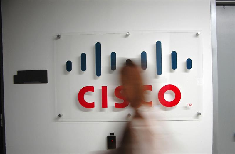 Quarterly Cisco benefits up 3% to 2,394 million dollars